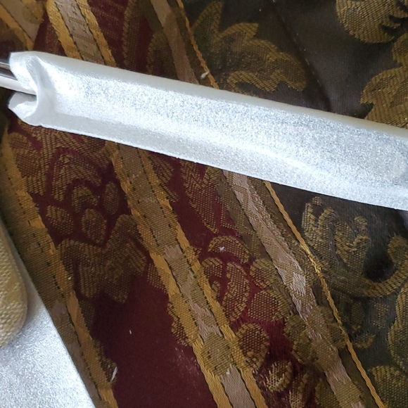 Coach wristlet gorgous - Picture 2 of 5